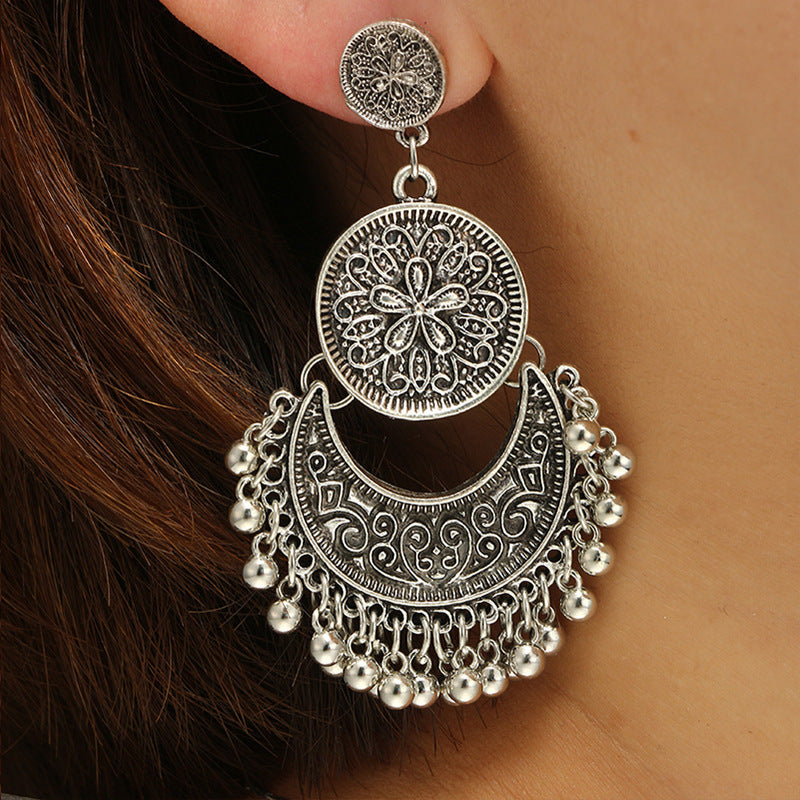 Women's Ethnic Style Retro Sier Tassel Crescent Earrings