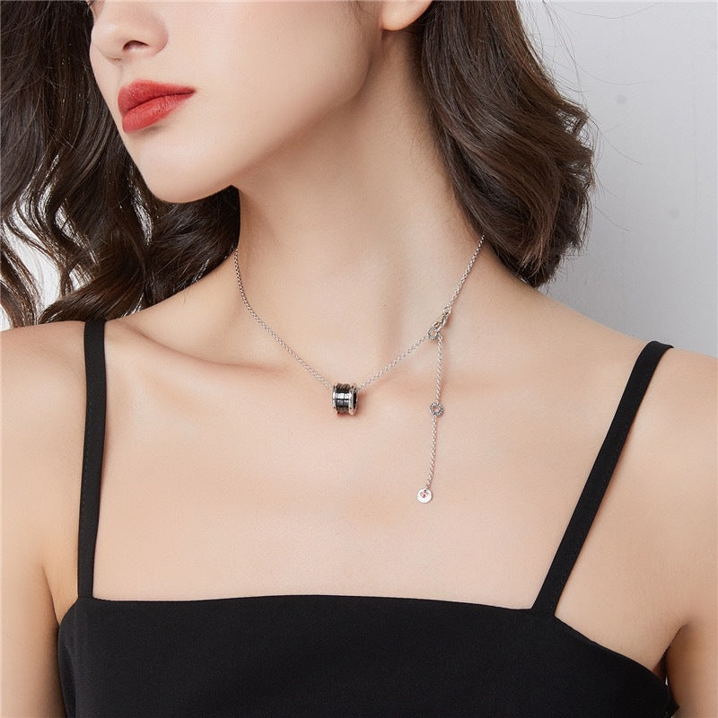 Classic Small Waist Tassel Black Ceramics Necklaces