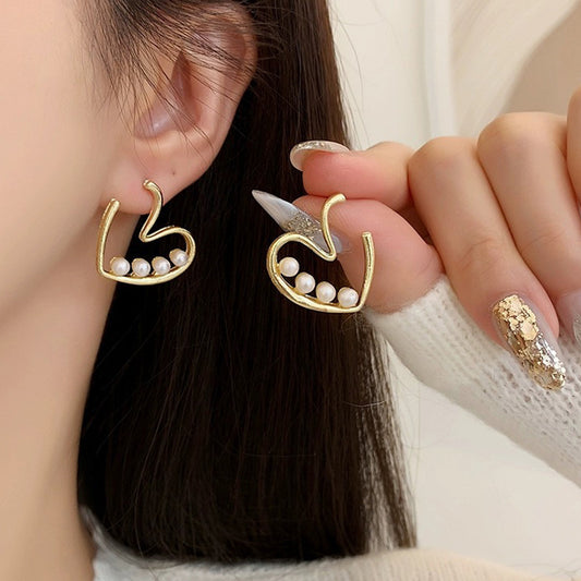 Metal Retro Geometric Ear Cold Water Earrings