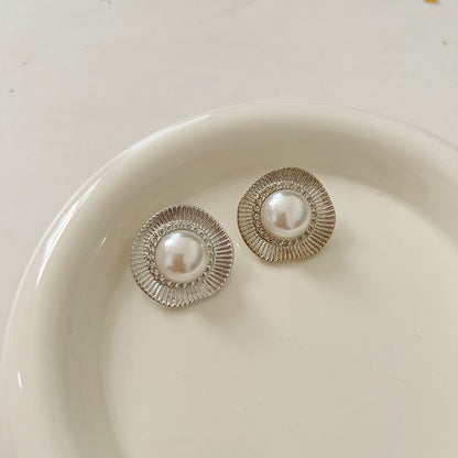 Women's High-grade Pearl For French Entry Lux Niche Earrings