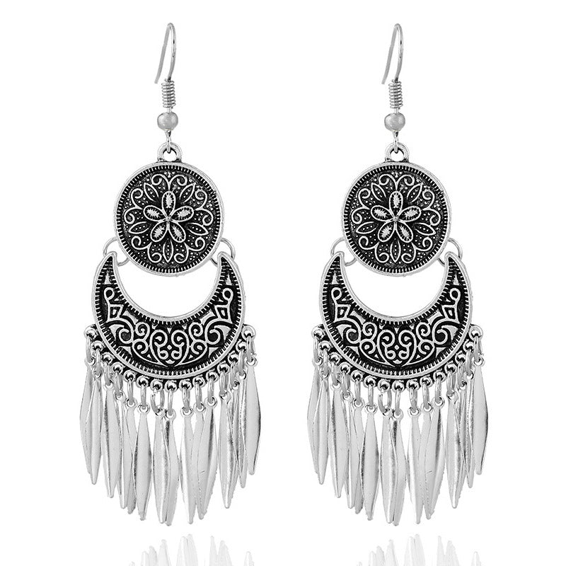 Women's Ethnic Style Retro Sier Tassel Crescent Earrings