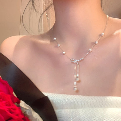 Women's Pearl Clavicle Chain Light Luxury Minority Necklaces