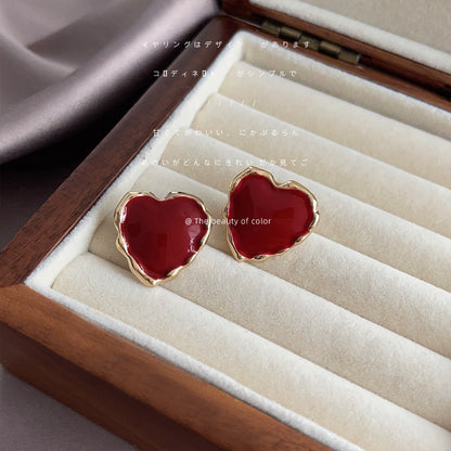 Women's High-grade French Retro Wine Red Sier-plated Rings