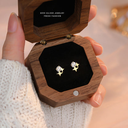 Female Simple And Light Luxury High-grade Personality Super Flash Earrings