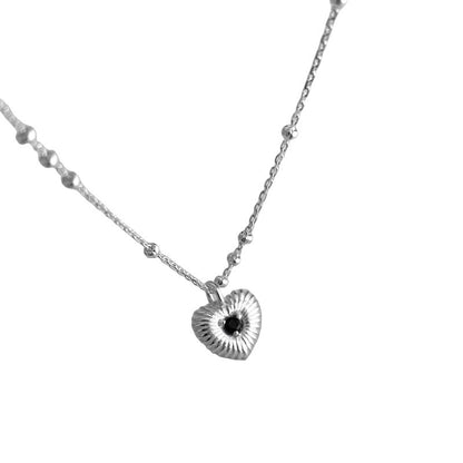 Sier Vertical Small Heart Female Design Personality Necklaces