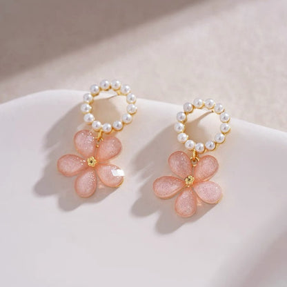 Women's Pearl Flower High-grade Minority Elegance Retro Earrings