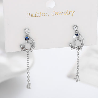 Women's Star Moon Ear Asymmetric Fashion Elegant Earrings