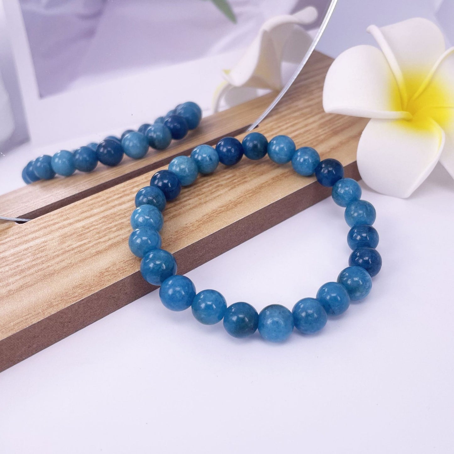 Natural Apatite Beaded Single Circle Round Bracelets