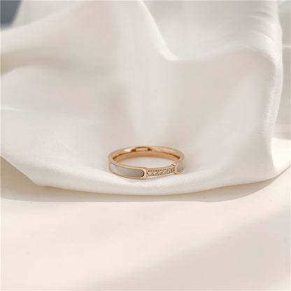 Simple Personality Modern White Shell Fritillary Diamond Rings