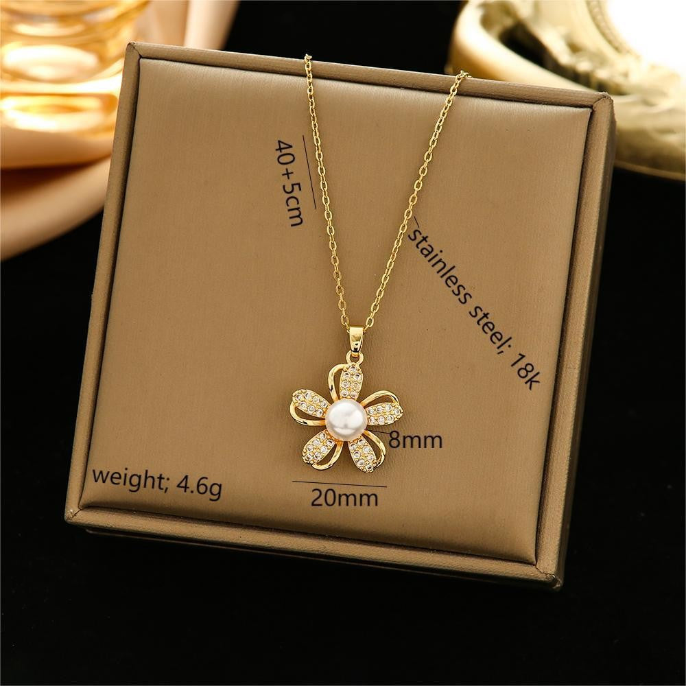 Women's Steel Ornament Design High-grade Light Luxury Necklaces