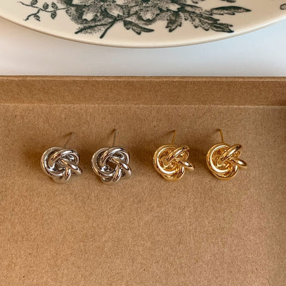 Twist Simple Design Minority Hollow Metal Earrings