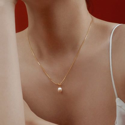 Women's Pearl High Sense Simple Light Luxury Design Clavicle Necklaces