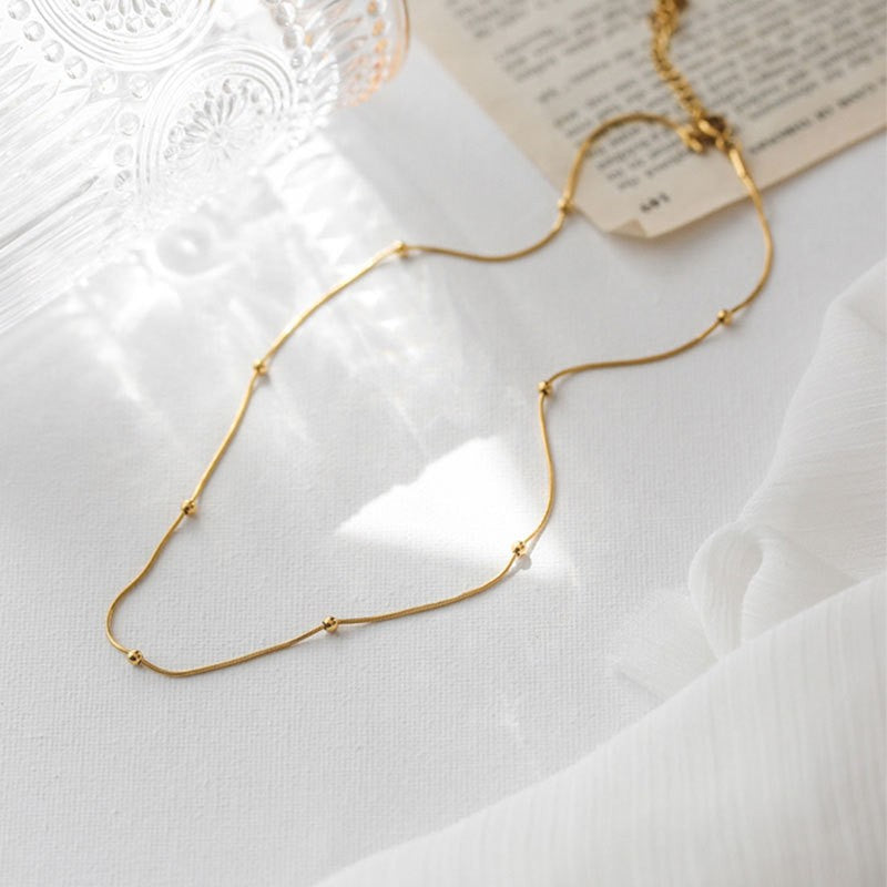 Balls Clavicle Female Short Simple Temperament Necklaces