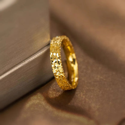 Gold Crushed Ice Couple Fashion Simple Rings