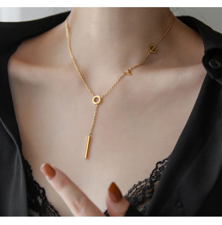 Colorfast Black Swan Female Clavicle Chain Necklaces