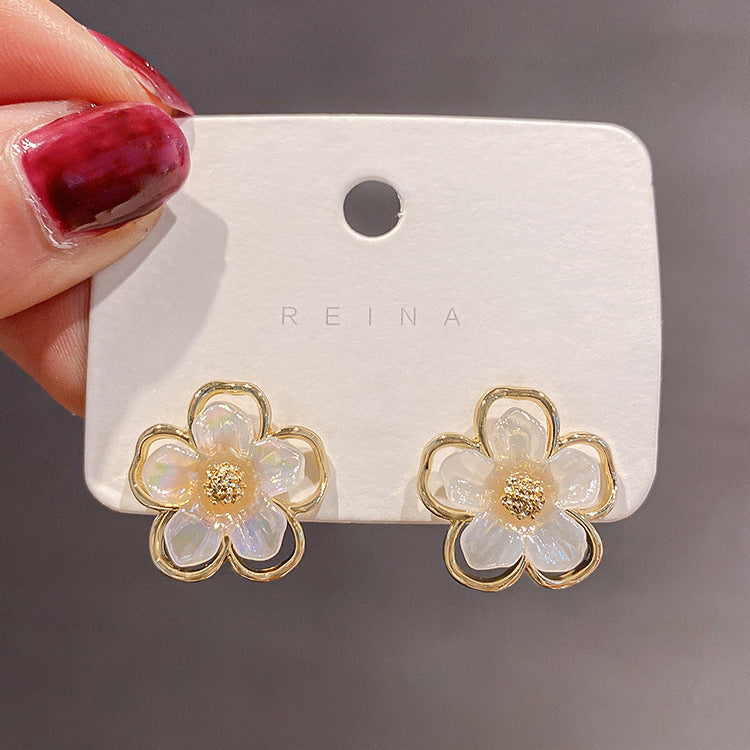 Fresh Simple Flower Light Luxury Fashion Earrings