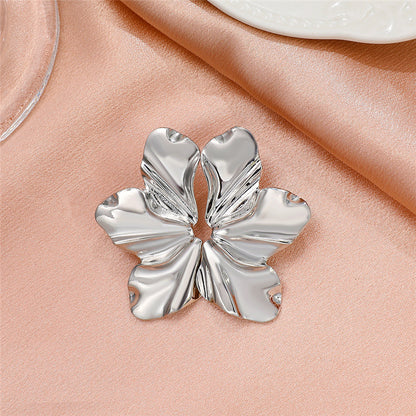 Women's Golden Flower Simple Elegant Matte Irregular Earrings