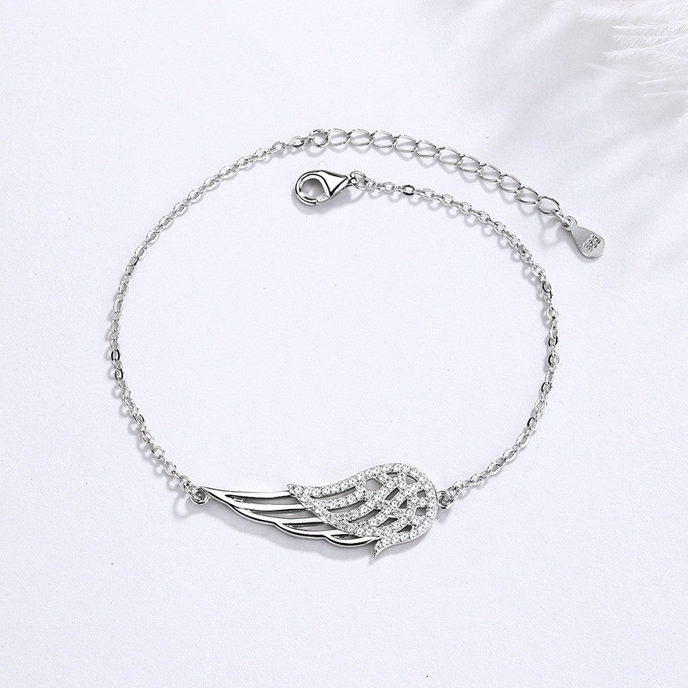 Sier Inlaid Zircon Infinite Heart Female Bracelets