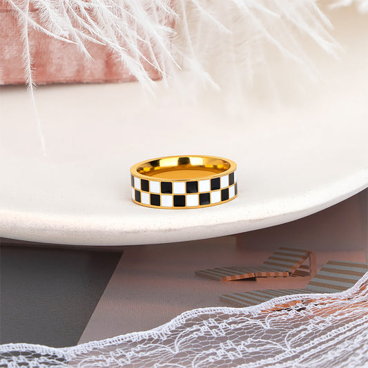 Classic Black White Checkered Female Niche Rings