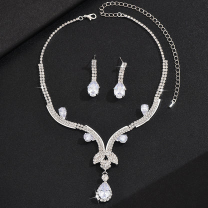 Exaggerated Minority Fashion Rhinestone Light Luxury Tassel Dinner Ball Necklaces