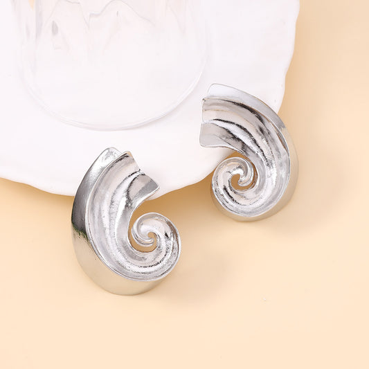 Retro Spiral Semicircle Metal Irregular Heavy Earrings