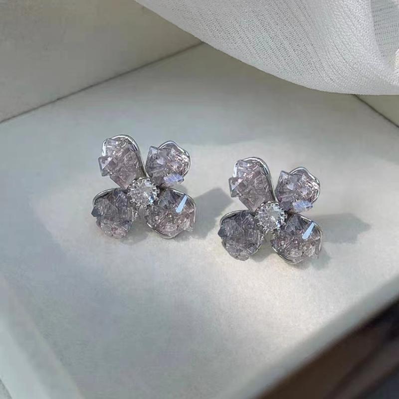 Affordable Luxury Fashion High-grade Small Fresh Flower Earrings