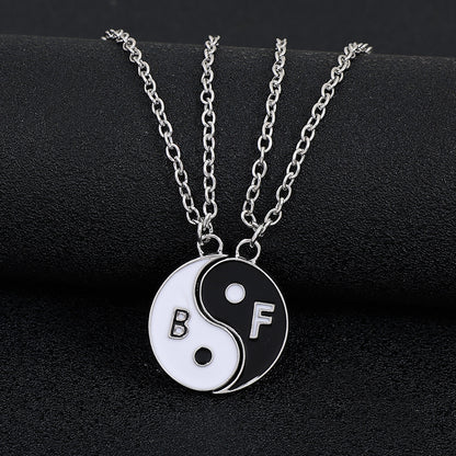 Dripping Oil Stitching Pattern Fashion Simple Necklaces