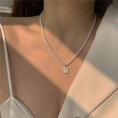 Women's Pearl Retro Easy Matching High-grade Clavicle Chain Special Necklaces