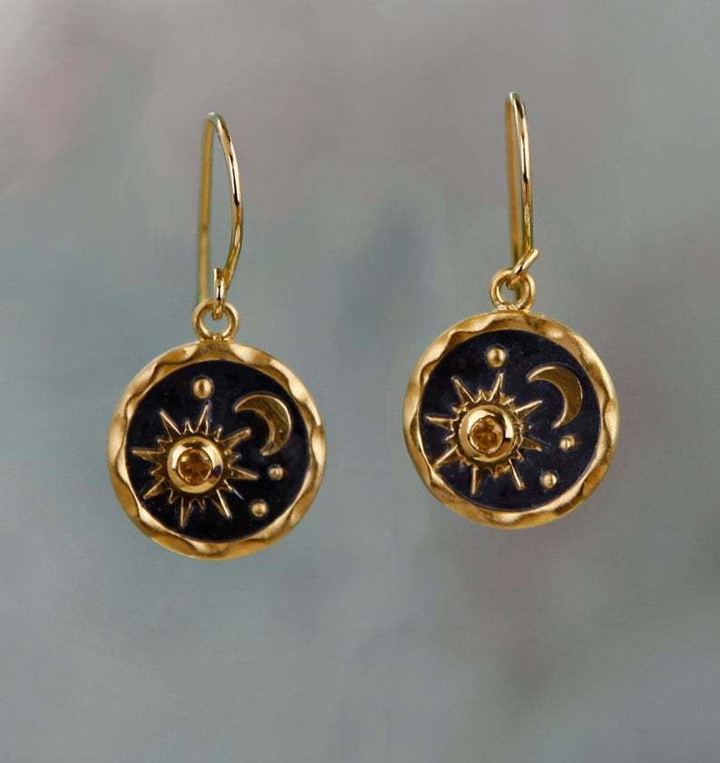 Versatile Fashion Hot Sun Moon Ornament Earrings