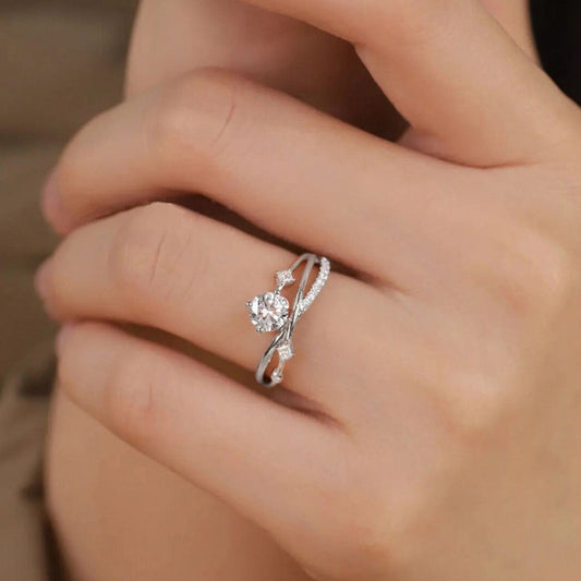 Women's Luxury Retro Cross Star Rail Fashion Ornament Personality Super Rings