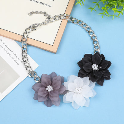 Resin Flower Pearl Heart Idyllic Minimalist Necklaces