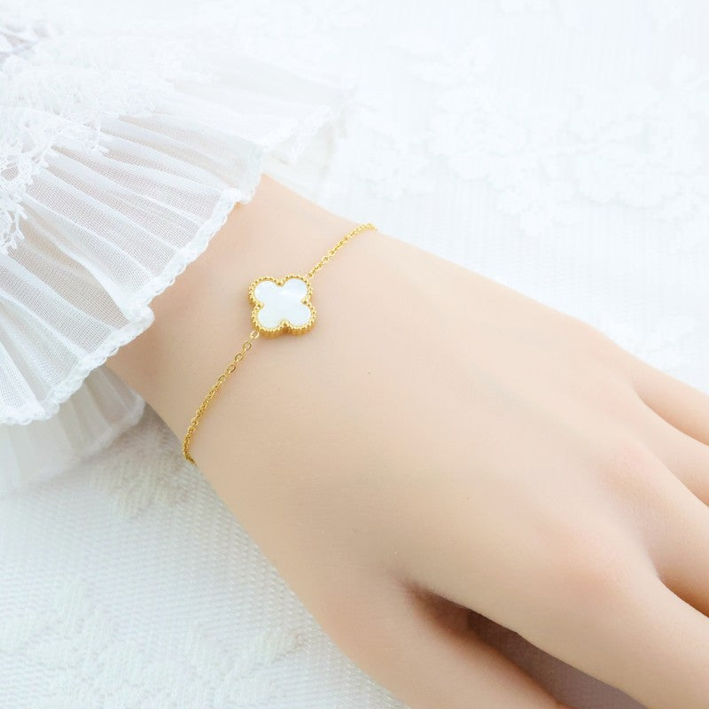 Women's Stainless Steel Four-leaf Clover Single Flower Bracelets