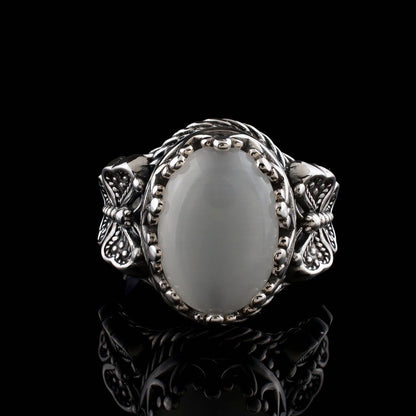 Women's Vintage Inlaid Moonstone Creative Butterfly Shape Rings