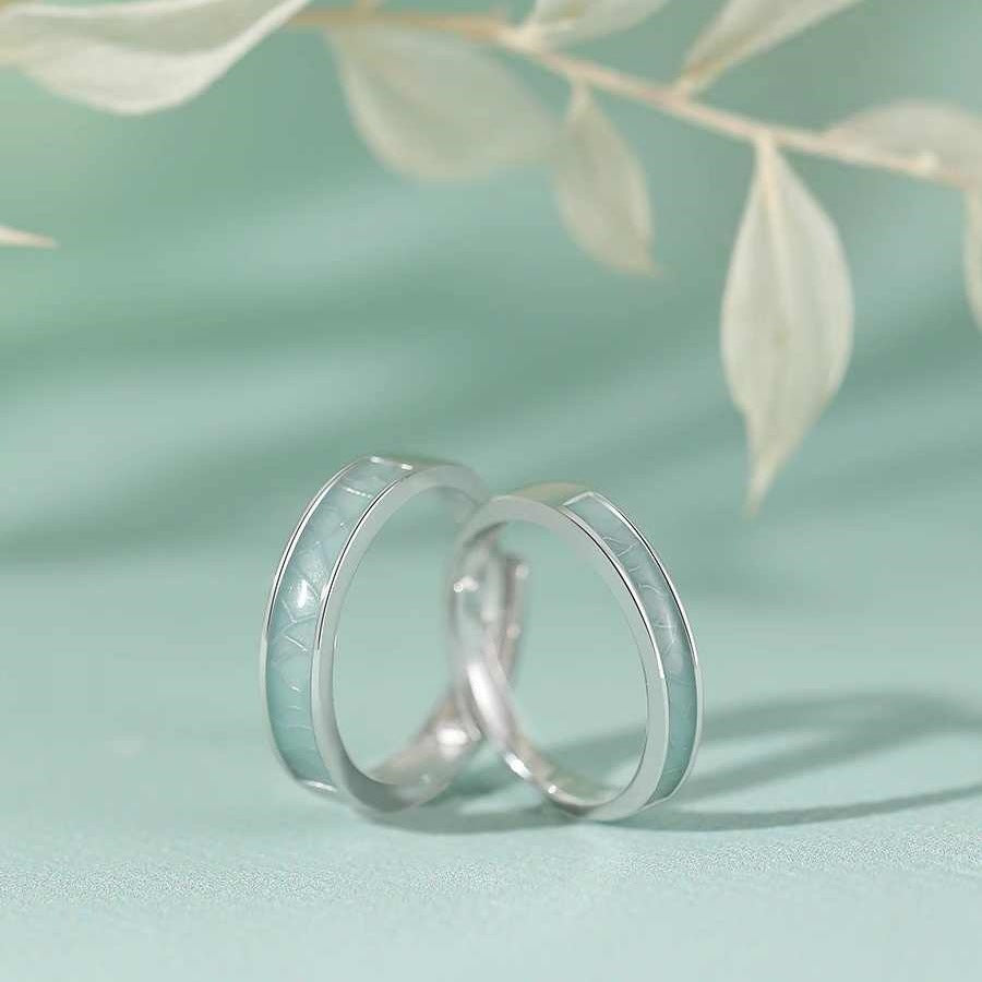 Porcelain Couple For Boys Pair Of Niche High Rings