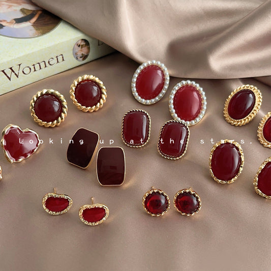 Women's High-grade French Retro Wine Red Sier-plated Rings