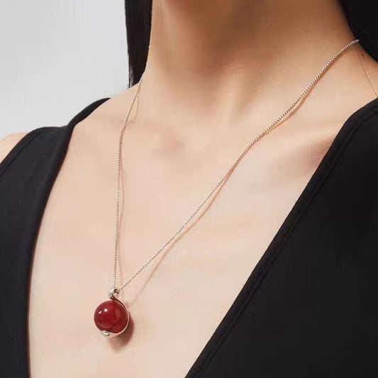 Red Agate Black Design Fashionable Temperamental Necklaces