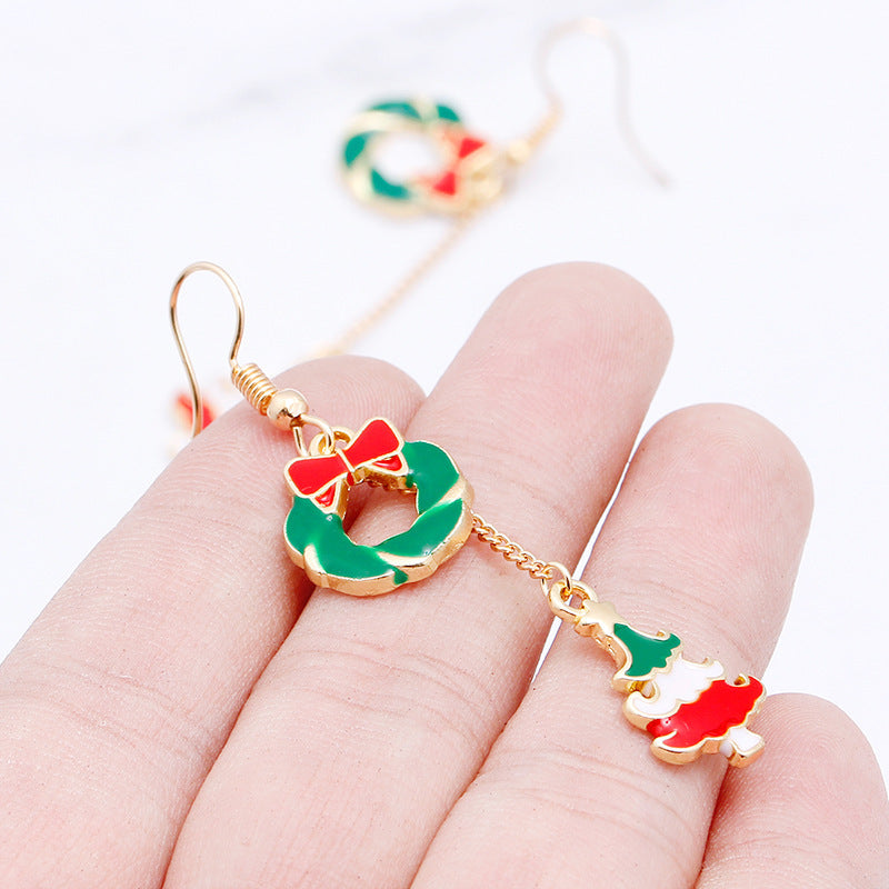 Enamel Simple Fresh Reindeer Crutch Socks Earrings