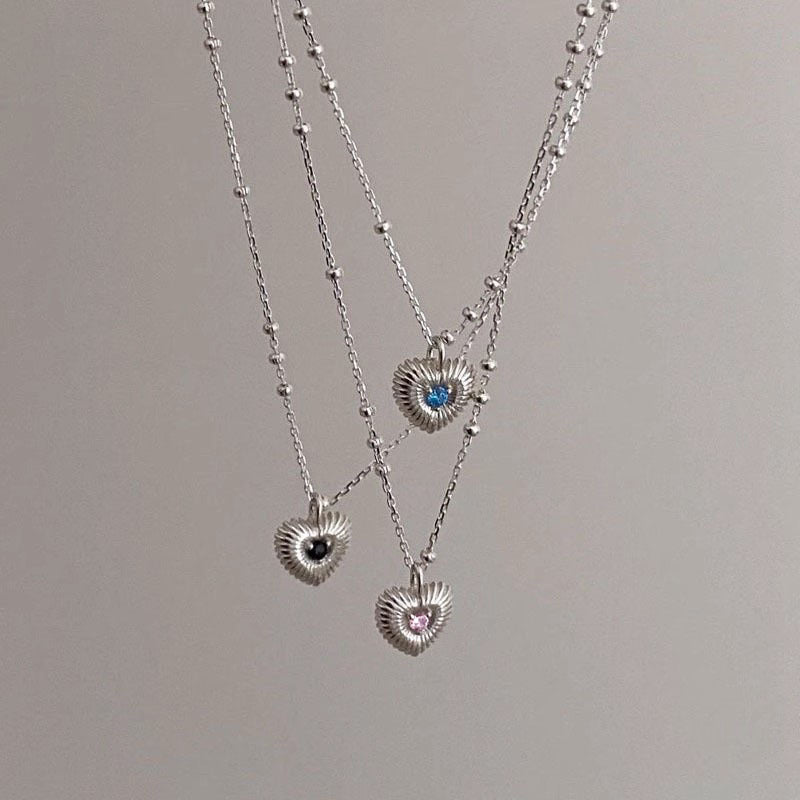 Sier Vertical Small Heart Female Design Personality Necklaces