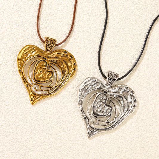 Simple Style Niche Liquid Heart-shaped Metallic Necklaces