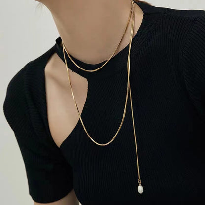 Women's Light Luxury Plain Gold Long Titanium Steel Necklaces