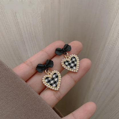 Women's Style Chessboard Plaid Love Heart Elegant Earrings