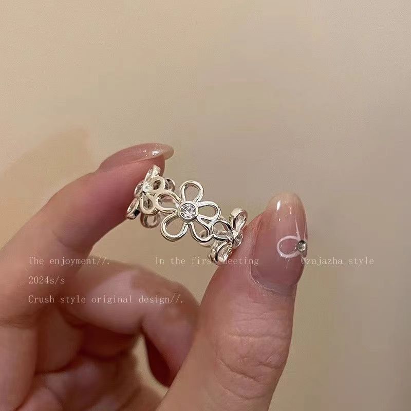 Women's High-grade Girlfriends Index Finger Cold Style Rings