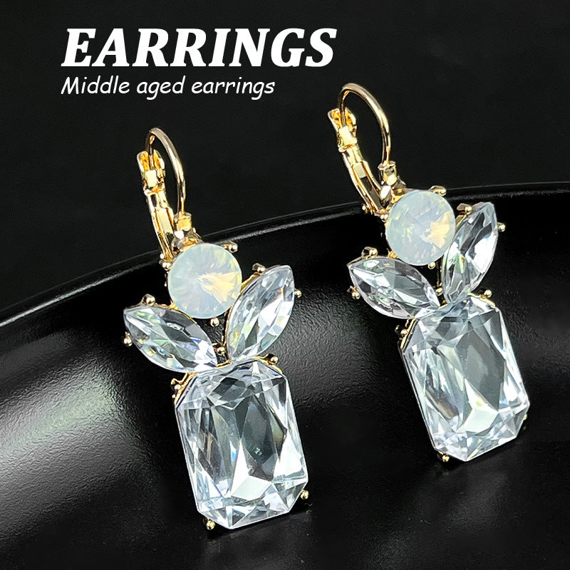 Design Elegant Flower Light Luxury High Earrings