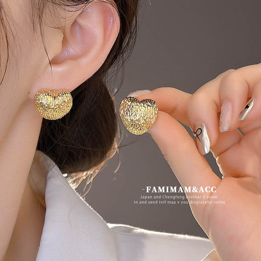 Women's Retro Gold Fashion High-grade Light Luxury Earrings