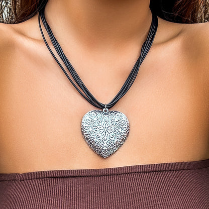 Drawable Wax Line Heart-shaped Simple Metal Necklaces