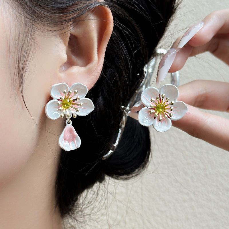 Simple Super Fairy Sweet Flowers Personality Earrings