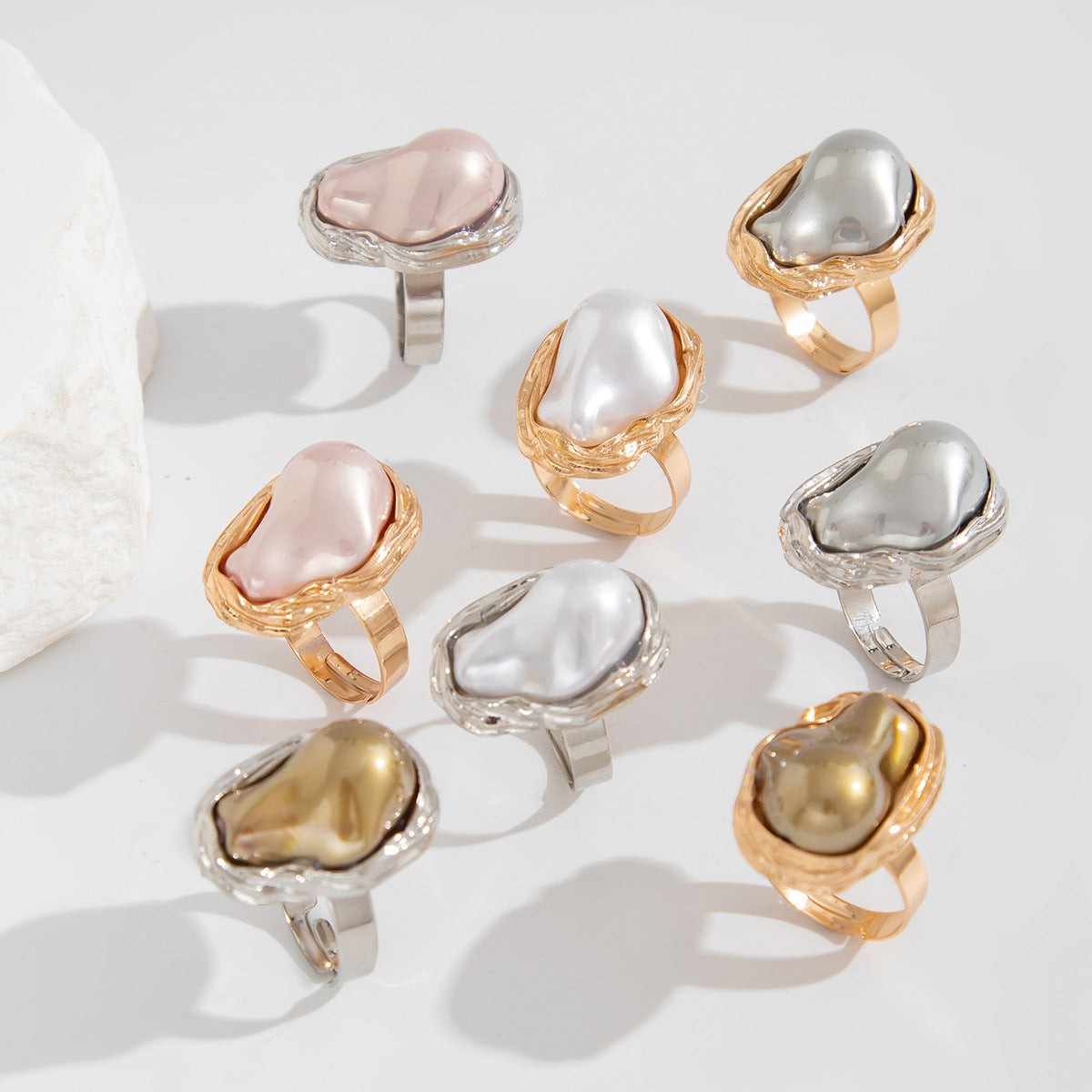 Baroque Inlaid Shaped Pearl Retro Irregular Rings