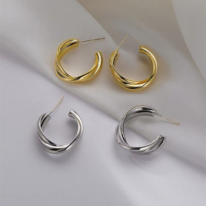 Women's Retro Golden Style Hoop High Sense Ear Earrings