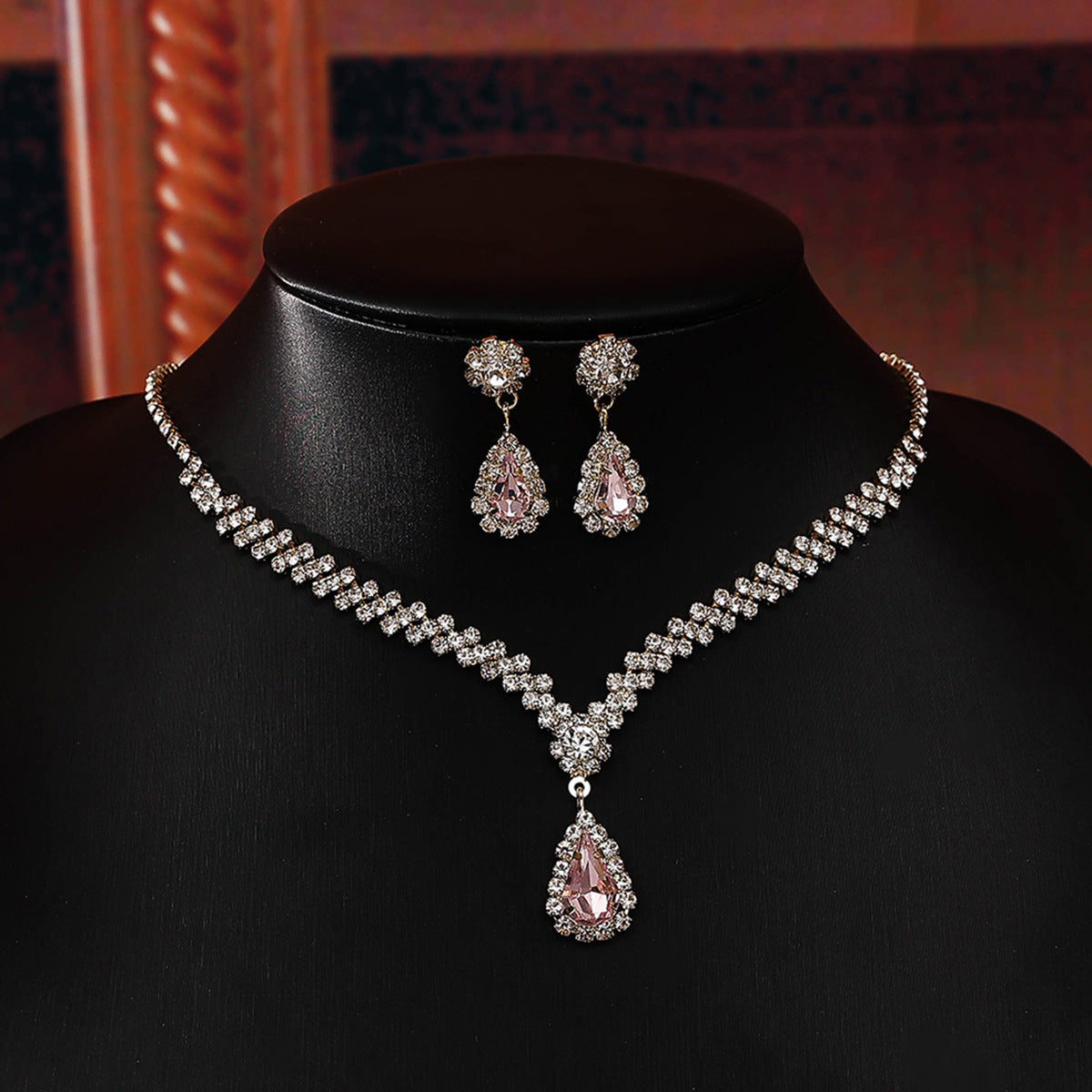 Women's Wedding Jewelry Decoration Suit Fashion Claw Chain Necklaces