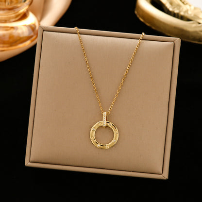 Women's Steel Ornament Design High-grade Light Luxury Necklaces